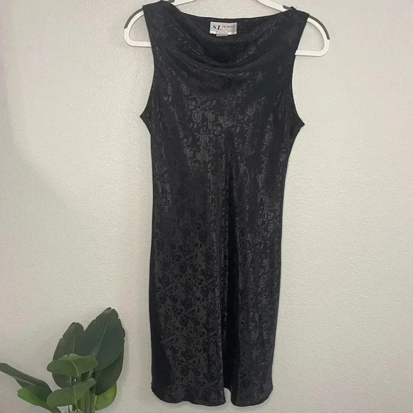 ☀️Vintage S.L. Fashions Slip Dress - Picture 11 of 11